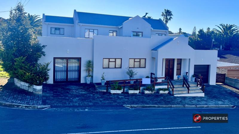 5 Bedroom Property for Sale in Bredasdorp Western Cape